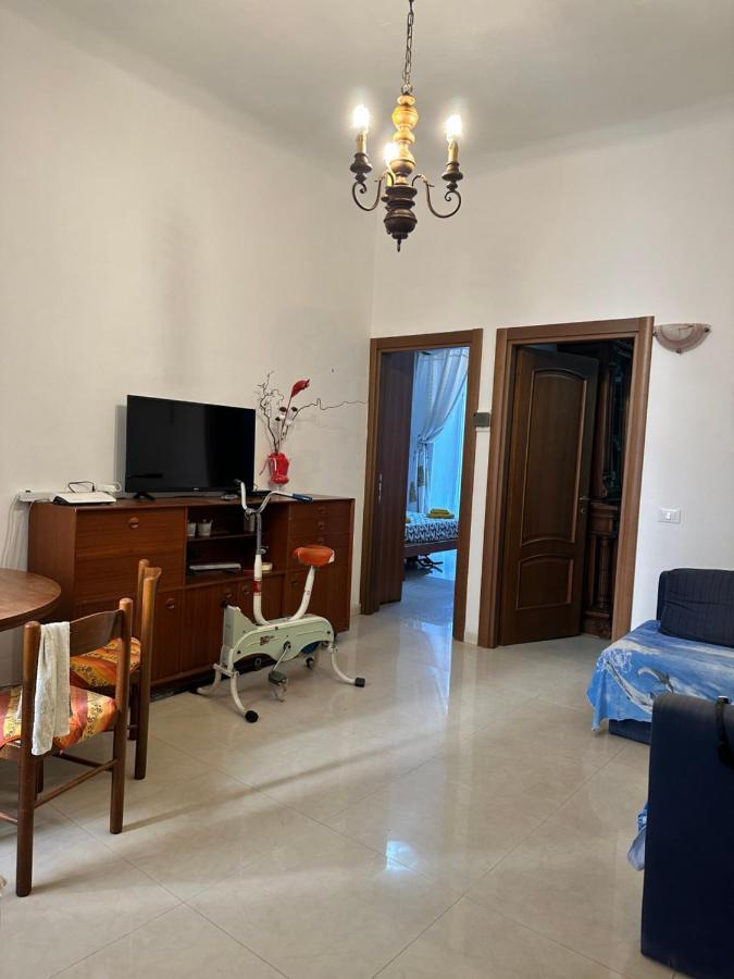 Alloggio In Centro Ben Servito Savona Exterior foto